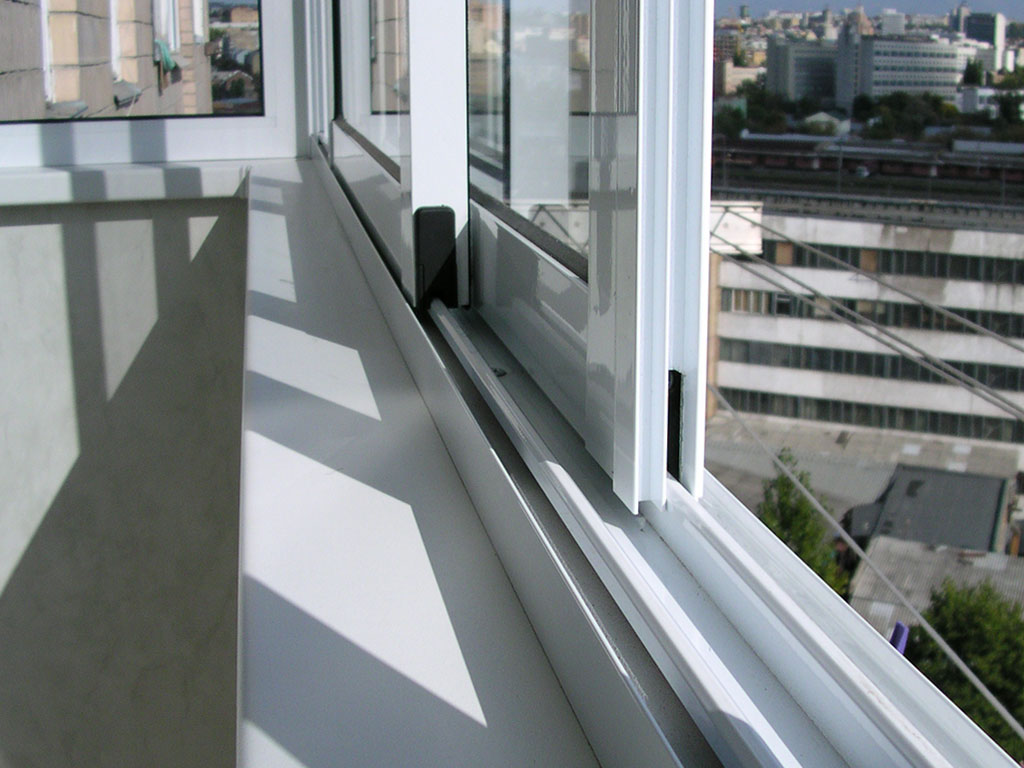 алюминиевое остекление балкона